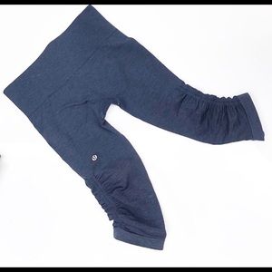 In the flow lulu-lemon  crop leggings